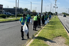 Adopt-a-highway-cleanup2